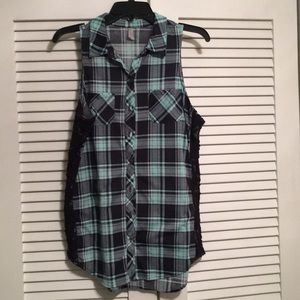 ✨Closet Cleanout Get 20% off your Bundle✨